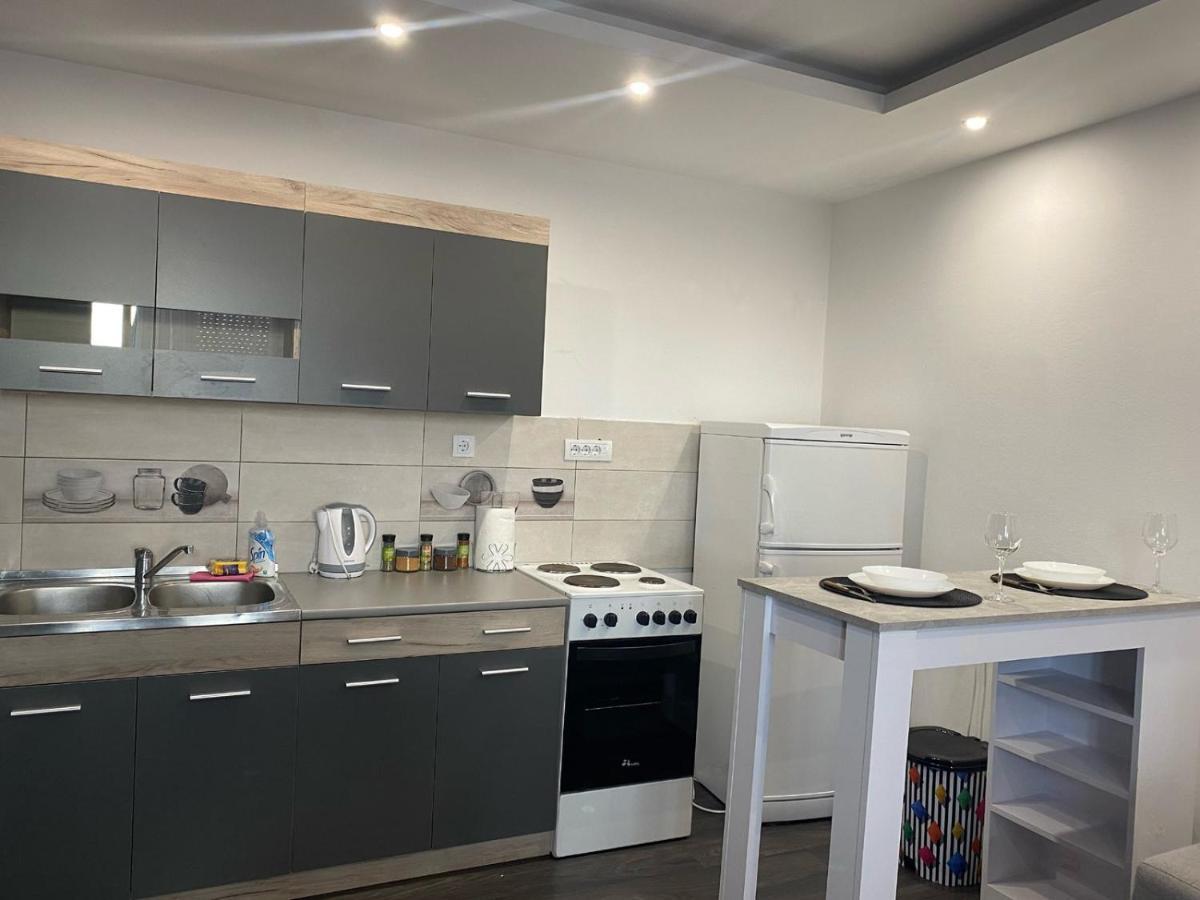 Apartman Mici Ni Dış mekan fotoğraf